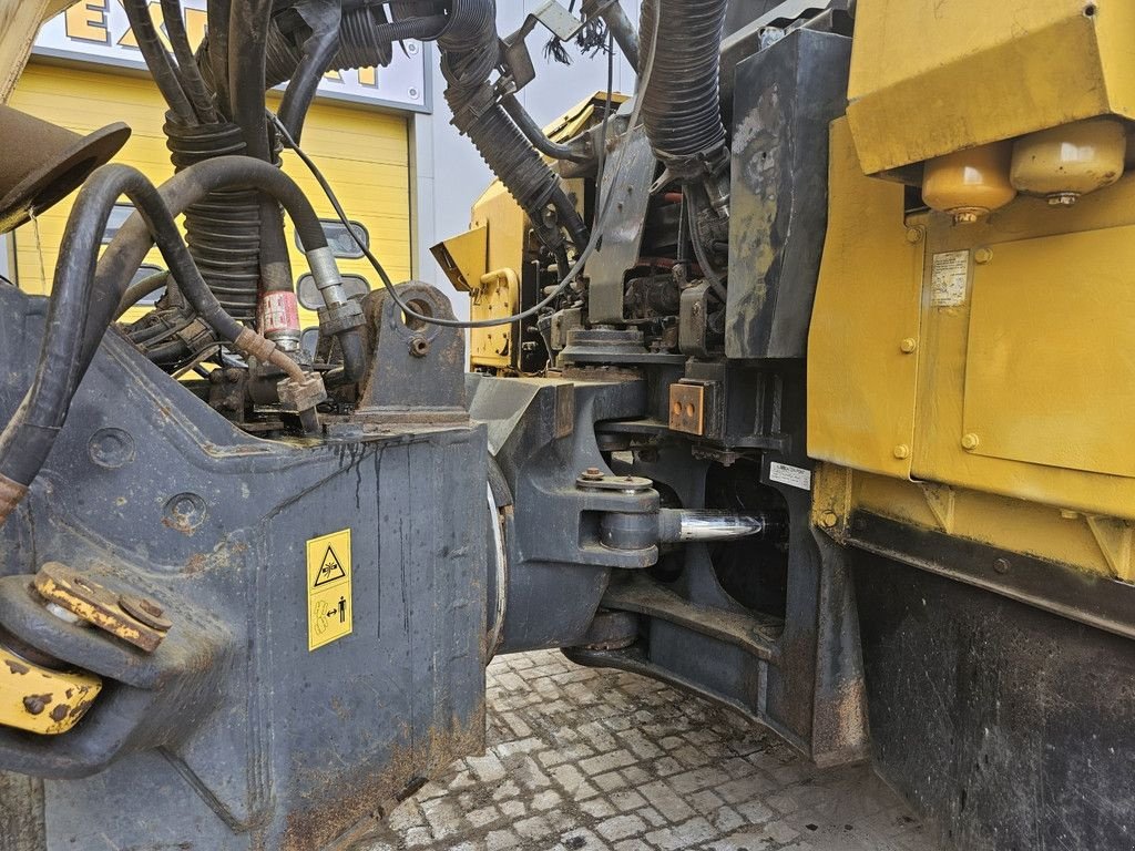 Kipper du type Komatsu HM400-2, Gebrauchtmaschine en Krabbendijke (Photo 10)