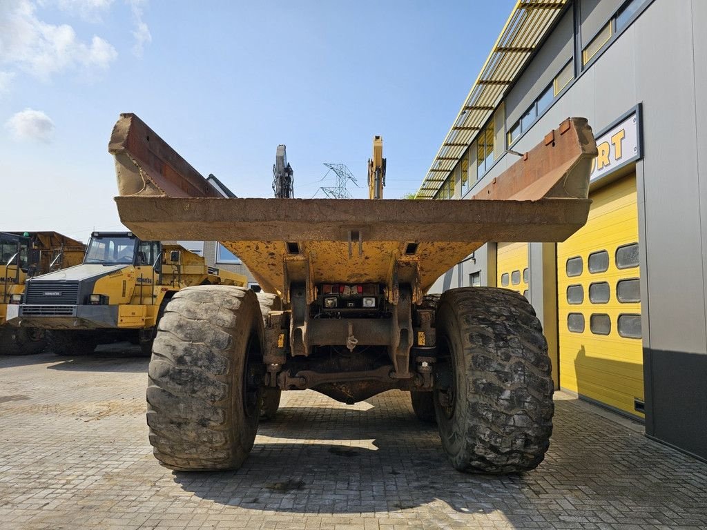 Kipper des Typs Komatsu HM400-2, Gebrauchtmaschine in Krabbendijke (Bild 4)