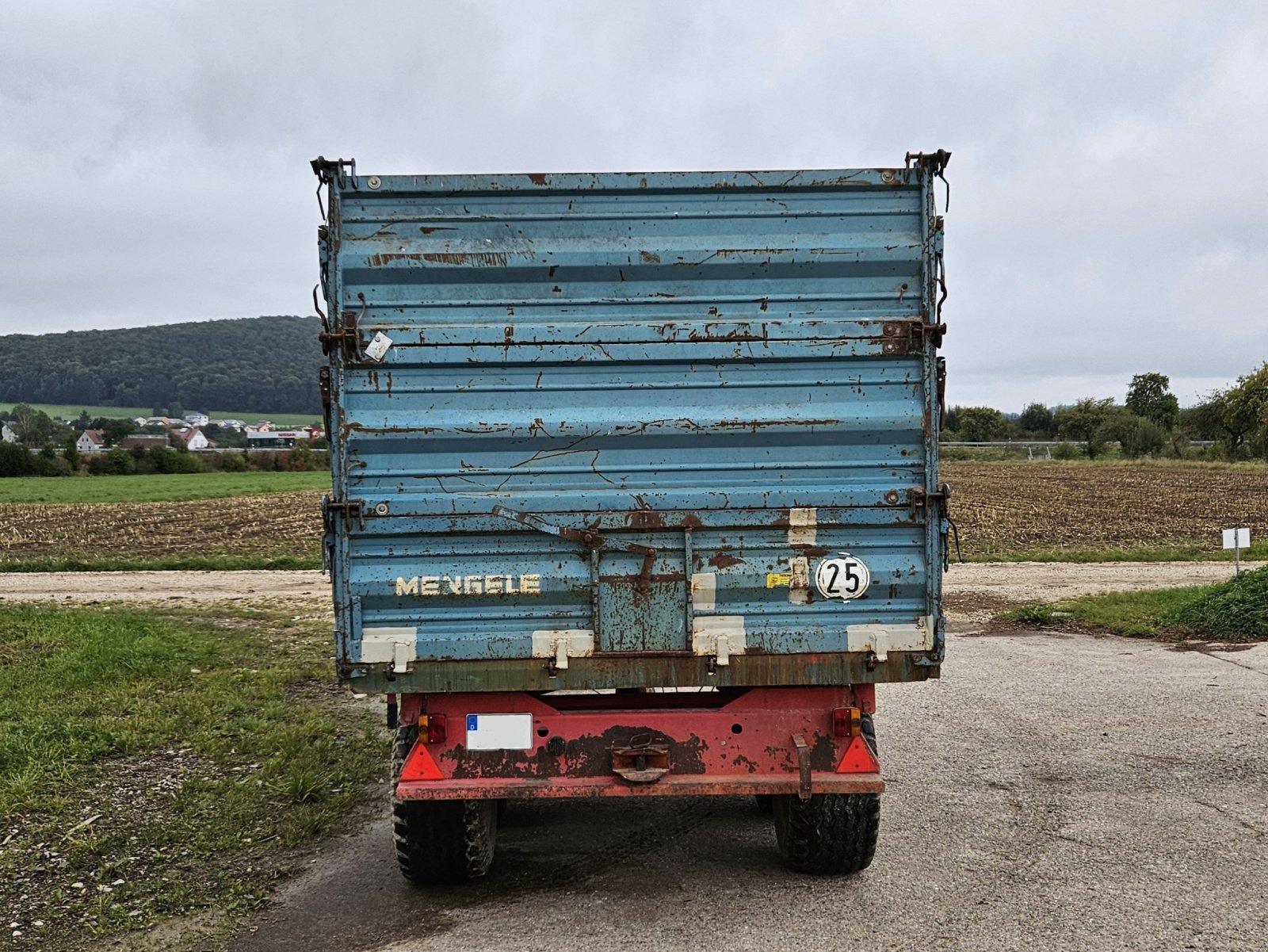 Kipper van het type Mengele MEDK 8000 TA, Gebrauchtmaschine in Weißenburg (Foto 2)