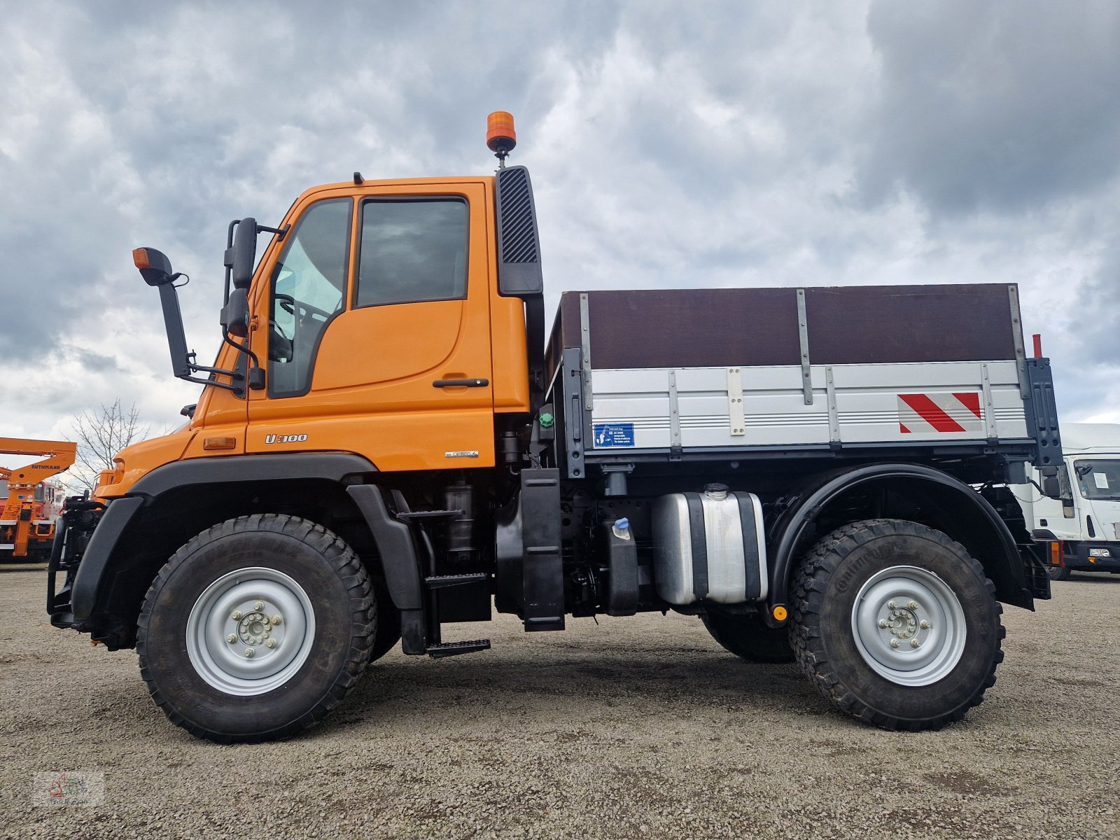 Kipper of the type Mercedes-Benz Unimog U300 Kipper, Gebrauchtmaschine in Sottrum (Picture 19)