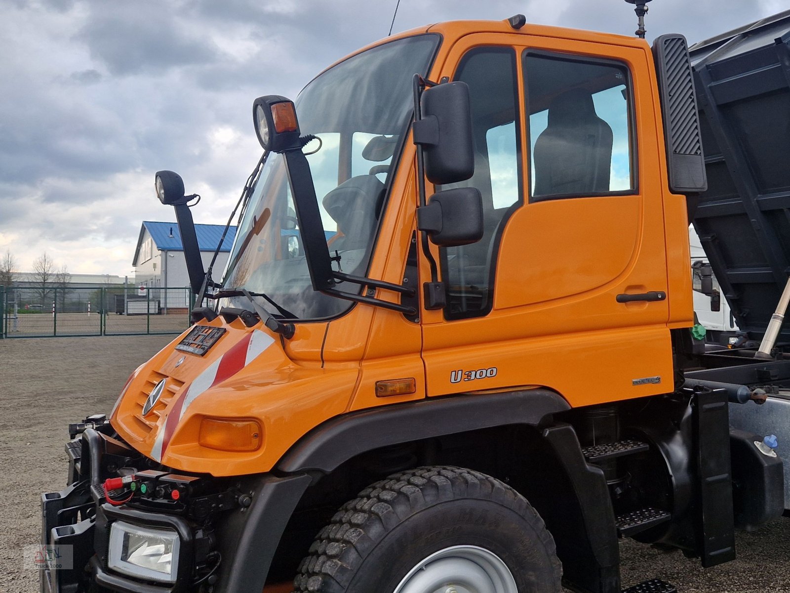 Kipper of the type Mercedes-Benz Unimog U300 Kipper, Gebrauchtmaschine in Sottrum (Picture 24)