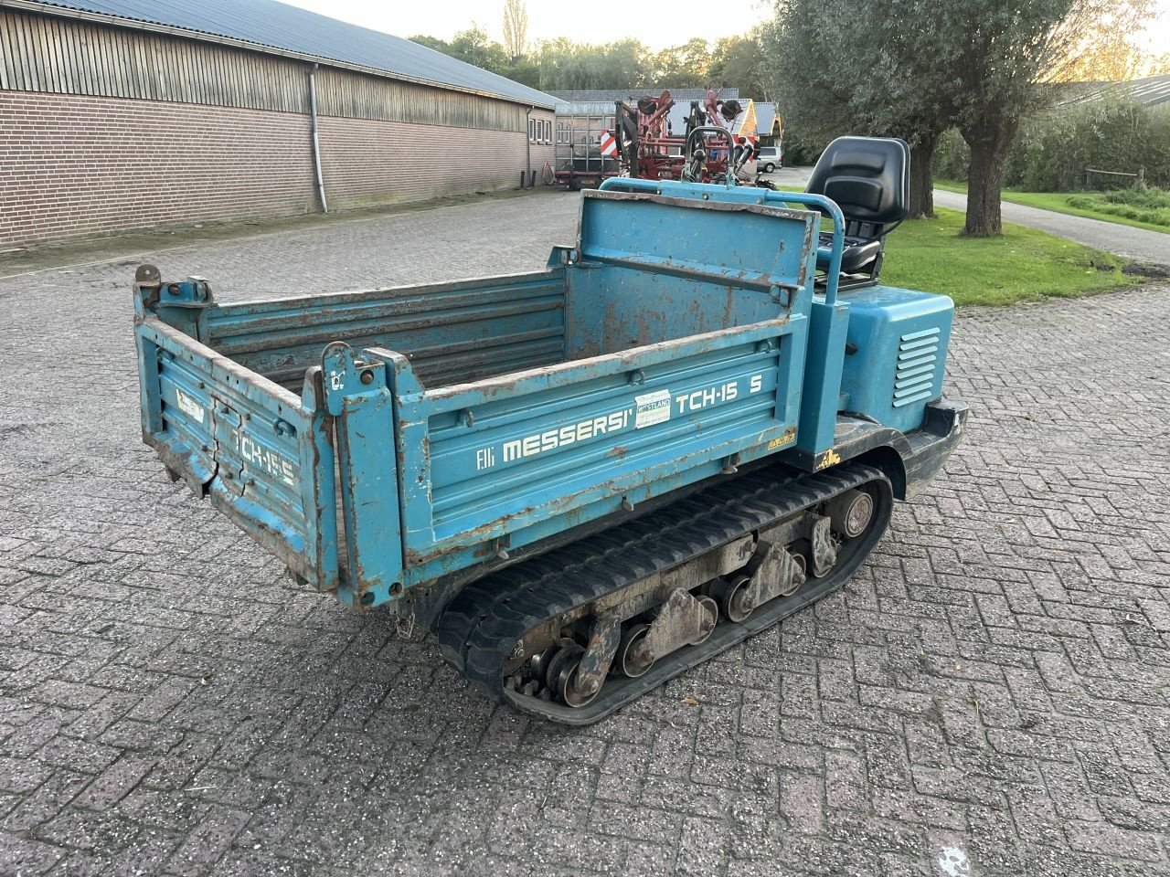 Kipper du type Messersi Tch 15 s, Gebrauchtmaschine en Oirschot (Photo 1)