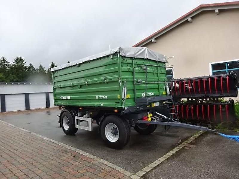 Kipper van het type Metal-Fach T 711-3-GG 16 Tonnen - Toppreis- Rollplane-, Neumaschine in Neureichenau (Foto 1)