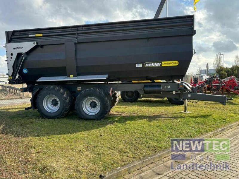 Kipper van het type Oehler OL TMK 203, Neumaschine in Calbe-Saale (Foto 1)