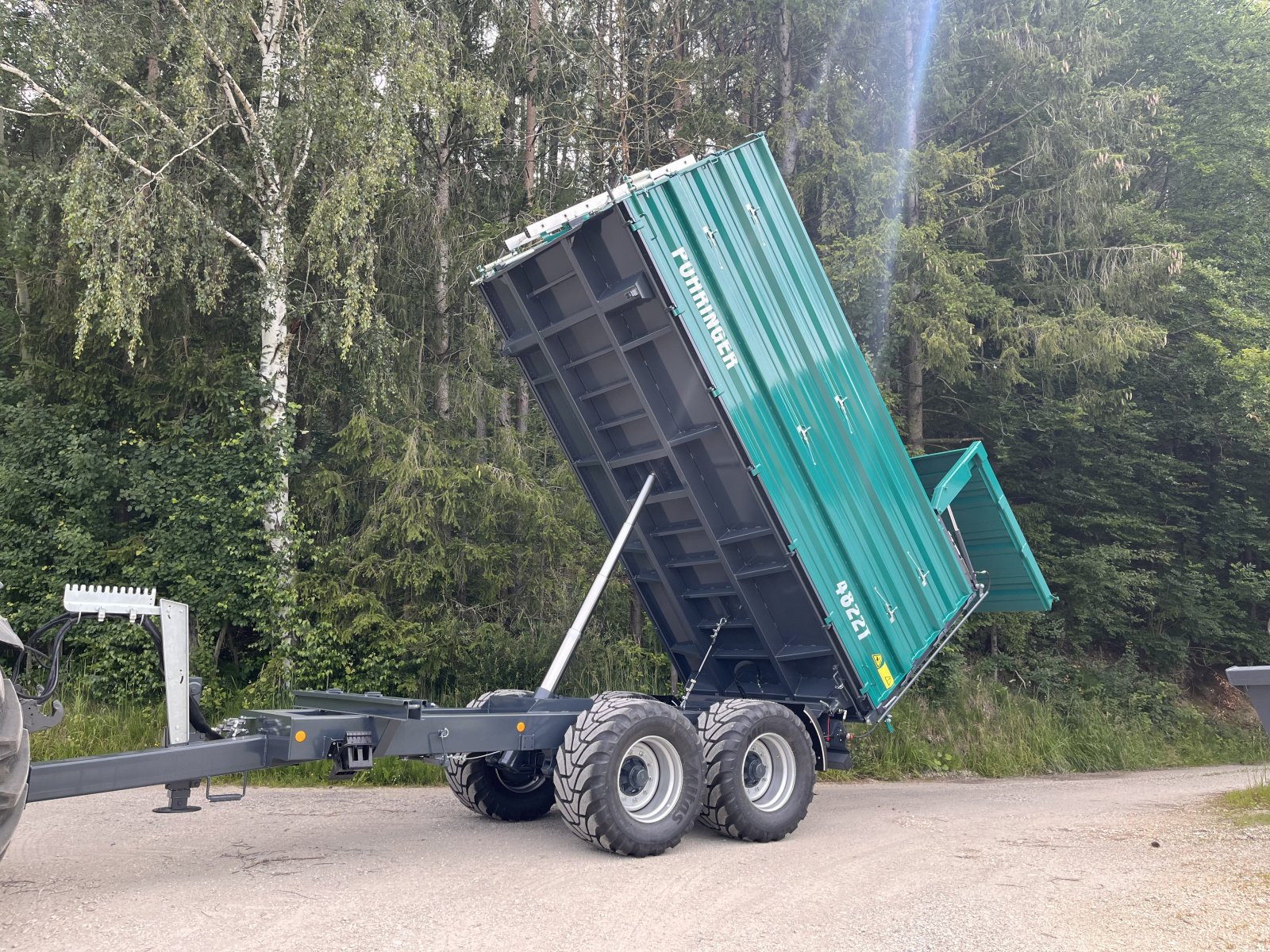 Kipper typu Pühringer 4822, Neumaschine v Bruckberg (Obrázok 3)