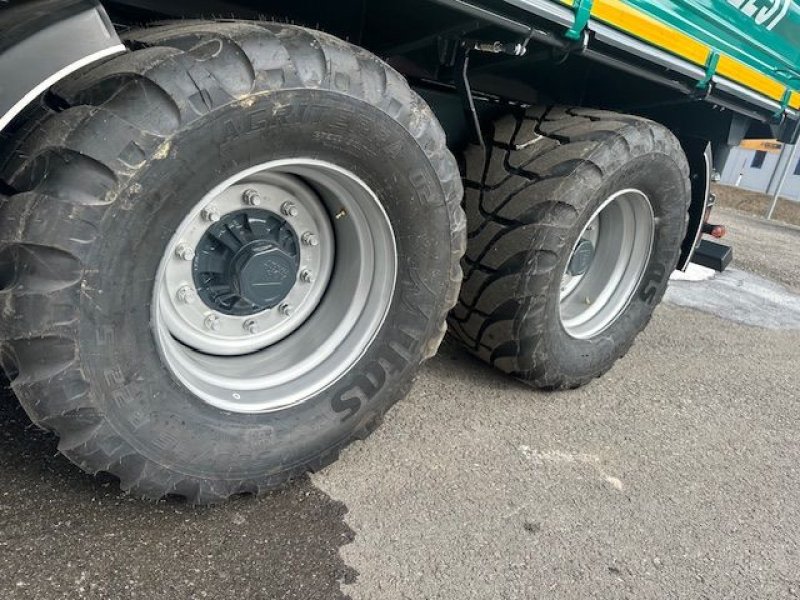 Kipper van het type Pühringer Tandem-Dreiseitenkipper 5225T 5,2x2,4/2,48m 18to, Neumaschine in Tamsweg (Foto 10)