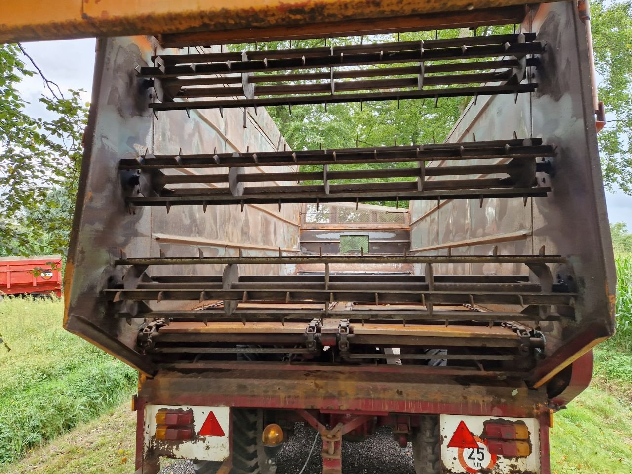 Kipper van het type Sonstige dewa silagewagen 4x4, Gebrauchtmaschine in Oirschot (Foto 4)