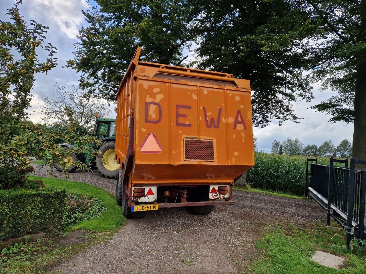 Kipper van het type Sonstige dewa silagewagen 4x4, Gebrauchtmaschine in Oirschot (Foto 3)