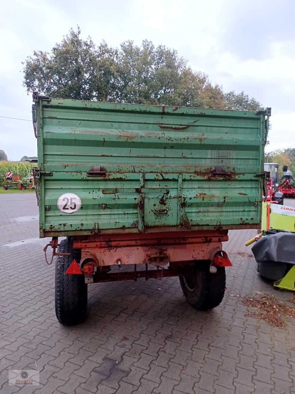 Kipper van het type Sonstige HAGEMA 8to Dreiseitenkipper, Gebrauchtmaschine in Barßel Harkebrügge (Foto 2)