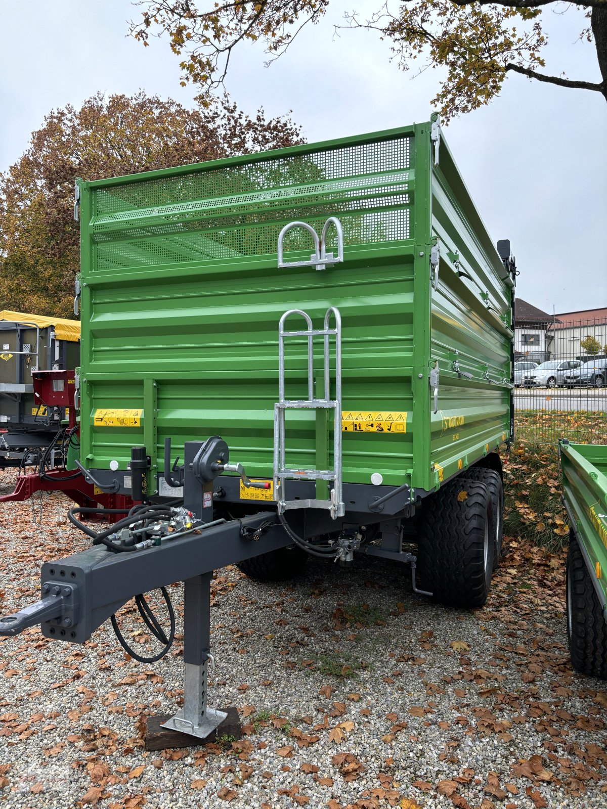 Kipper van het type Strautmann STK 1402, Neumaschine in Mitterscheyern (Foto 2)