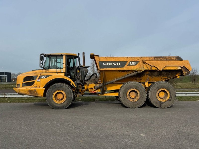 Kipper van het type Volvo A25F, Gebrauchtmaschine in Velddriel (Foto 1)