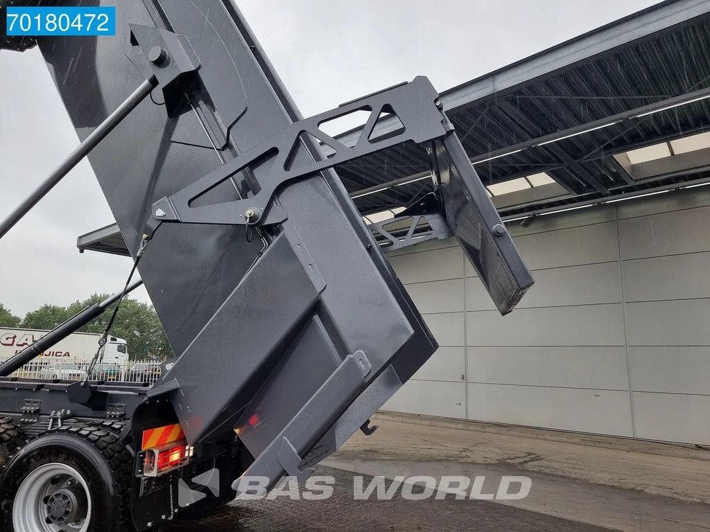 Kipper des Typs Volvo FMX 520 50T payload 30m3 Tipper Mining dumper EURO3, Neumaschine in Veghel (Bild 5)