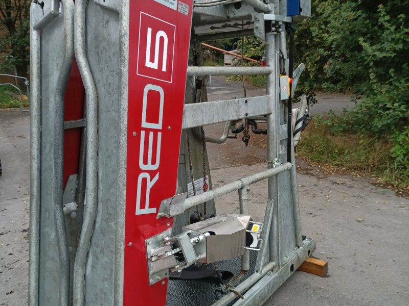 Klauenpflegestand des Typs Rosensteiner Red 5, Gebrauchtmaschine in Baudenbach (Bild 1)