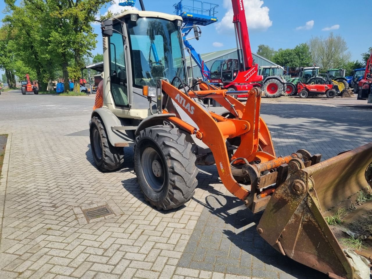 Knickgelenkte Baggerlader des Typs Atlas 65, Gebrauchtmaschine in Lunteren (Bild 5)