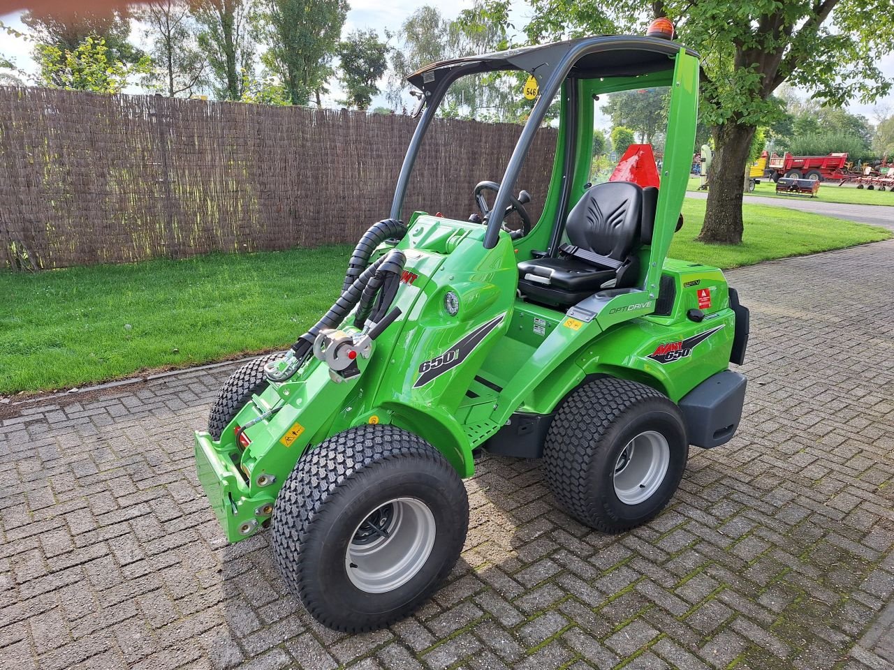 Knickgelenkte Baggerlader tip Avant 650i Rental, Neumaschine in Wenum Wiesel (Poză 4)