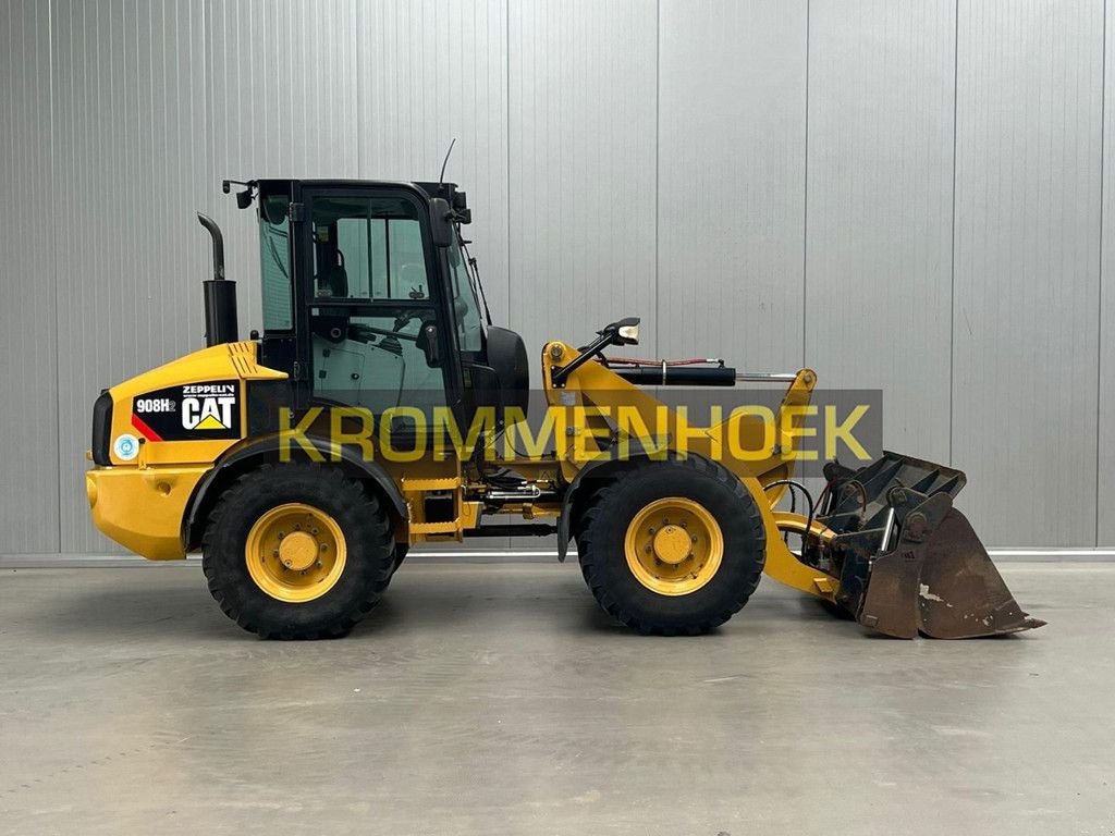 Knickgelenkte Baggerlader del tipo Caterpillar 908 H2, Gebrauchtmaschine en Apeldoorn (Imagen 5)