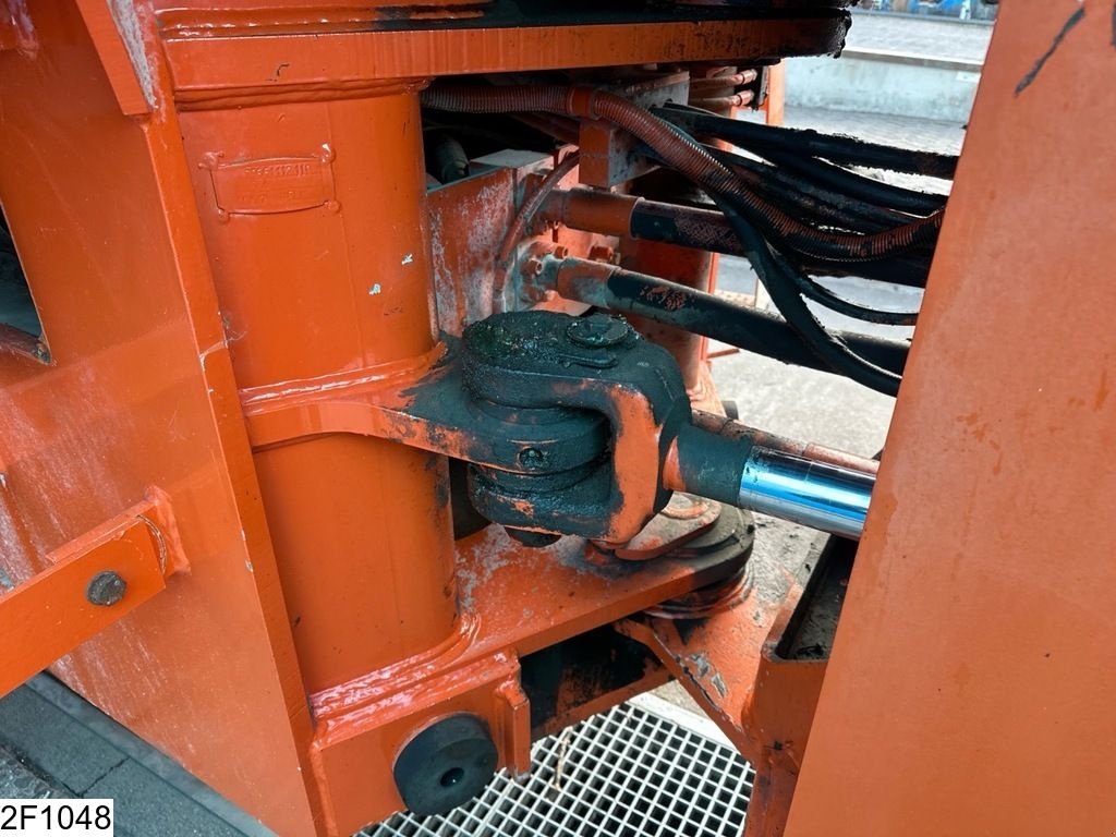 Knickgelenkte Baggerlader tip Hitachi LX290E 4x4, 239 KW, Gebrauchtmaschine in Ede (Poză 9)