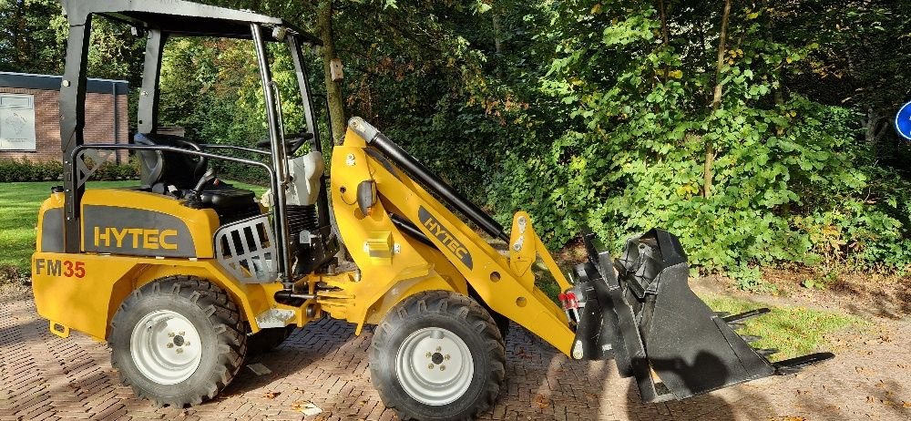 Knickgelenkte Baggerlader van het type Hytec FM35, Neumaschine in De Krim (Foto 6)