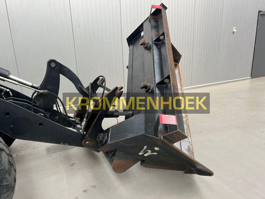 Knickgelenkte Baggerlader del tipo JCB 407 T4, Gebrauchtmaschine en Apeldoorn (Imagen 10)