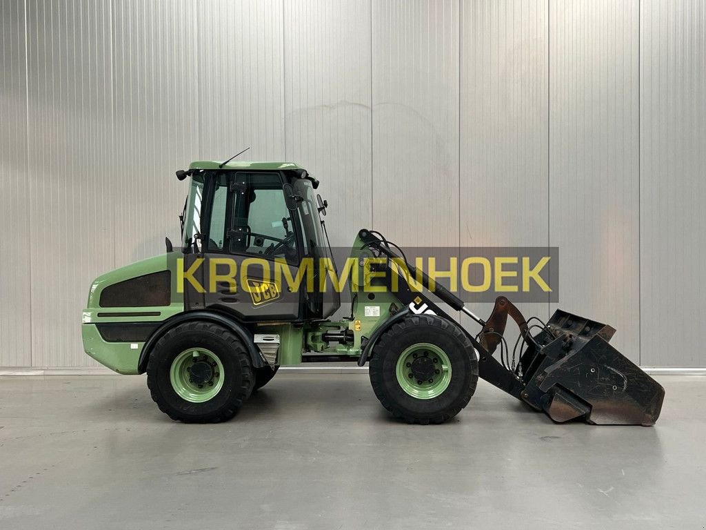 Knickgelenkte Baggerlader типа JCB 407 T4, Gebrauchtmaschine в Apeldoorn (Фотография 5)