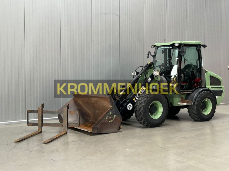 Knickgelenkte Baggerlader del tipo JCB 407 T4, Gebrauchtmaschine en Apeldoorn (Imagen 1)