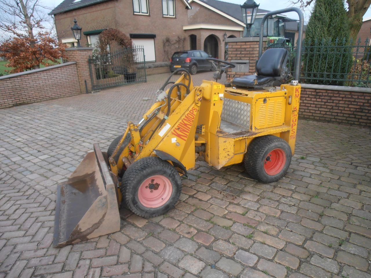 Knickgelenkte Baggerlader van het type Knikmops 90, Gebrauchtmaschine in Kerkdriel (Foto 4)