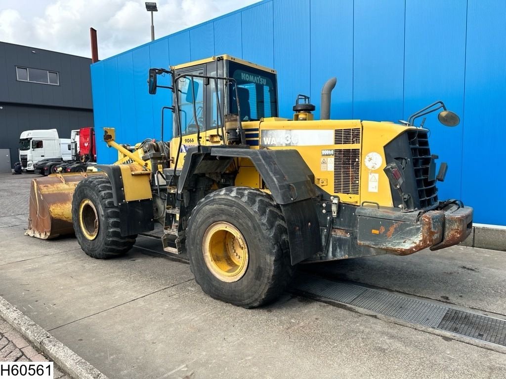 Knickgelenkte Baggerlader Türe ait Komatsu WA 430 4X4, 172 KW, Airco, Gebrauchtmaschine içinde Ede (resim 4)