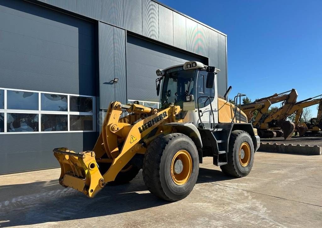 Knickgelenkte Baggerlader tip Liebherr L 538, Gebrauchtmaschine in Wommels (Poză 2)