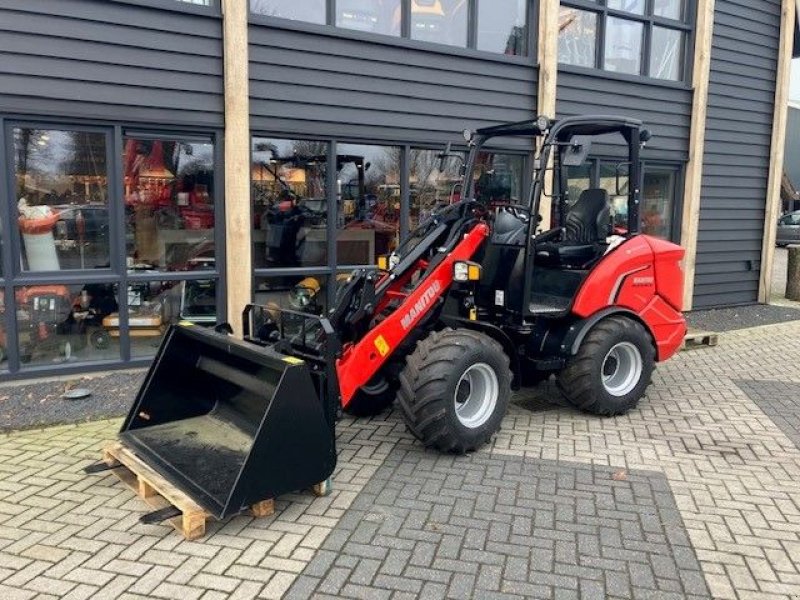 Knickgelenkte Baggerlader van het type Manitou MLA 3-25H, Neumaschine in Lunteren (Foto 9)