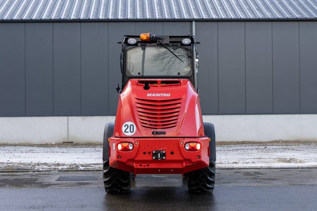 Knickgelenkte Baggerlader des Typs Manitou MLA-T 516-75 H, Neumaschine in Moerbeke (Bild 7)