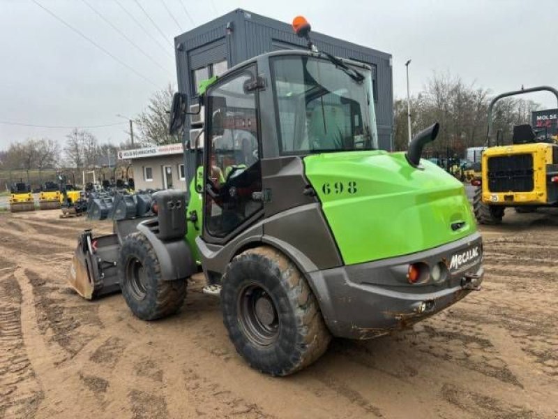 Knickgelenkte Baggerlader typu Mecalac AX 1000, Gebrauchtmaschine v MOL (Obrázek 3)