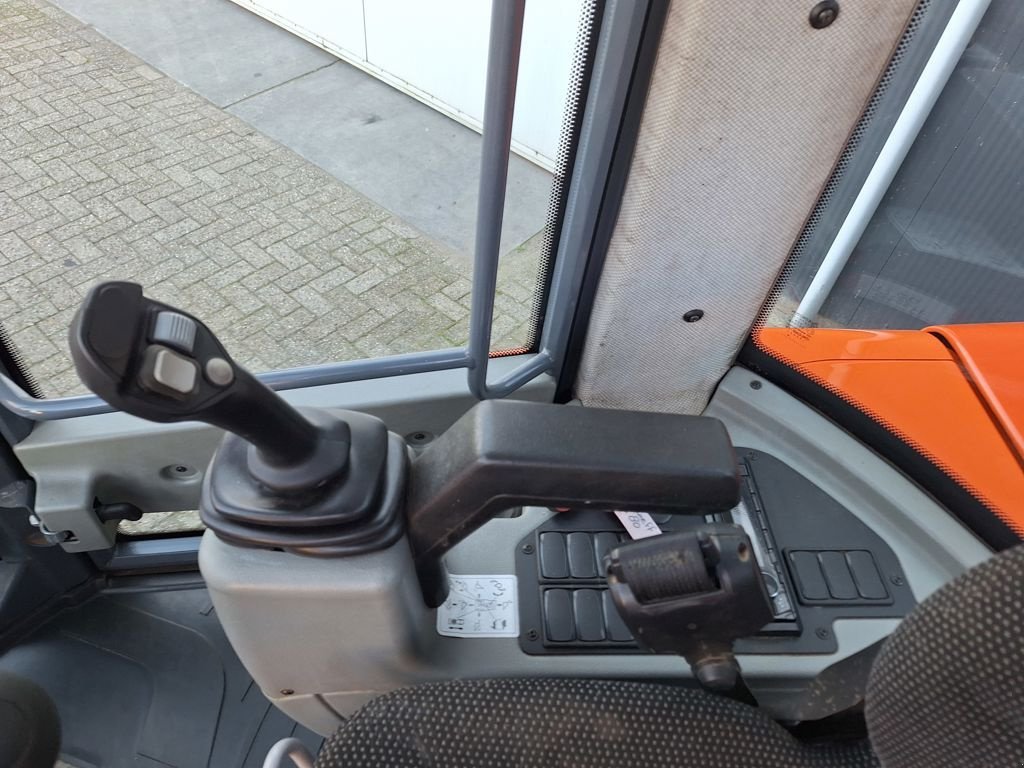 Knickgelenkte Baggerlader del tipo Schaeff TL 80 T4F, Gebrauchtmaschine In MARIENHEEM (Immagine 11)