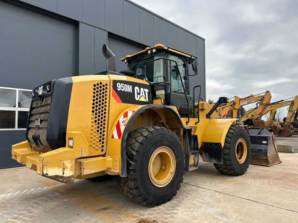 Knickgelenkte Baggerlader van het type Sonstige Cat 950 M, Gebrauchtmaschine in Wommels (Foto 3)