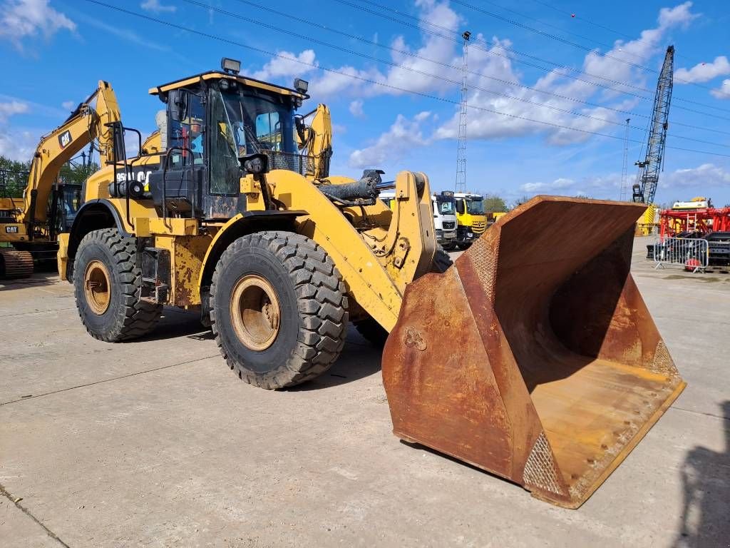 Knickgelenkte Baggerlader typu Sonstige Cat 950M (new tyres + round steer), Gebrauchtmaschine v Stabroek (Obrázek 7)