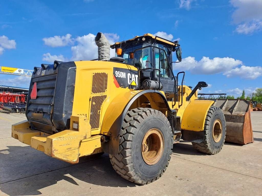 Knickgelenkte Baggerlader of the type Sonstige Cat 950M (new tyres + round steer), Gebrauchtmaschine in Stabroek (Picture 4)