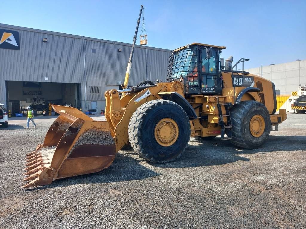 Knickgelenkte Baggerlader van het type Sonstige Cat 980L (Abu Dhabi), Gebrauchtmaschine in Stabroek (Foto 5)