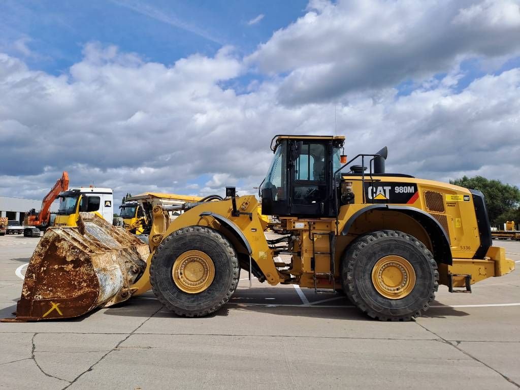 Knickgelenkte Baggerlader del tipo Sonstige Cat 980M, Gebrauchtmaschine In Stabroek (Immagine 1)