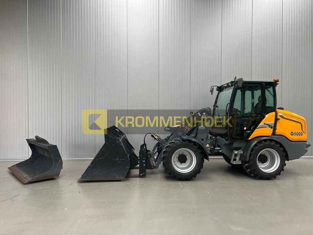 Knickgelenkte Baggerlader типа Sonstige Giant G 5000, Gebrauchtmaschine в Apeldoorn (Фотография 1)