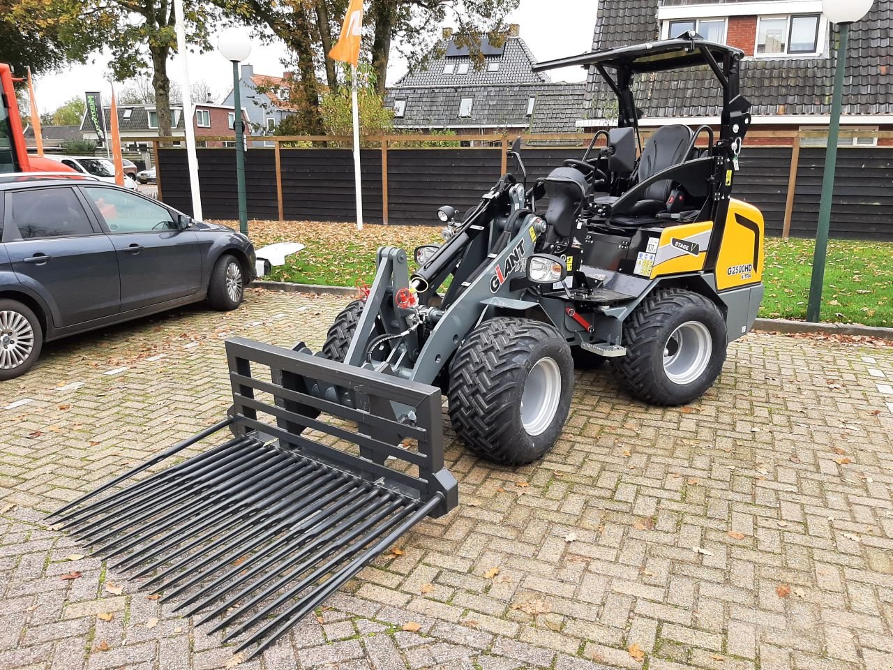 Knickgelenkte Baggerlader van het type Sonstige Giant G2500 X-tra HD, Gebrauchtmaschine in Hardegarijp (Foto 1)