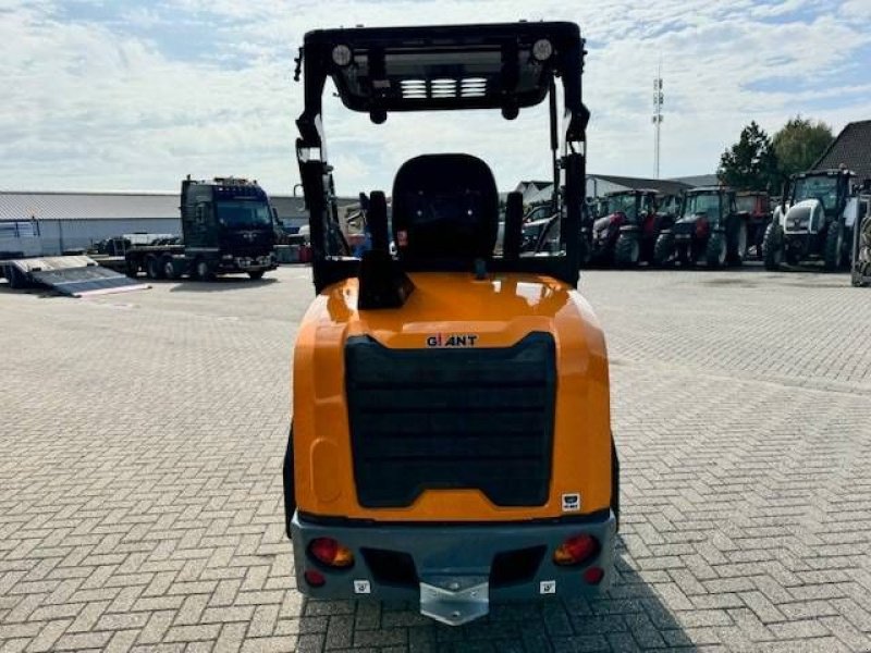 Knickgelenkte Baggerlader a típus Sonstige Giant G2700 HD, Neumaschine ekkor: Marknesse (Kép 8)