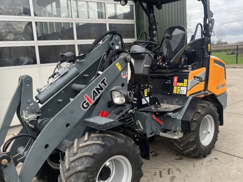 Knickgelenkte Baggerlader des Typs Sonstige Giant G2700, Gebrauchtmaschine in Wadenoijen (Bild 1)