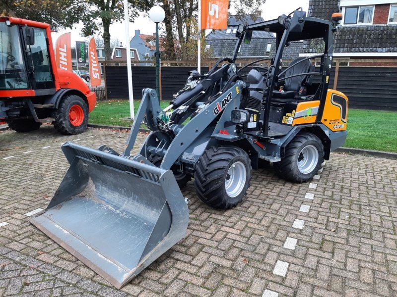 Knickgelenkte Baggerlader del tipo Sonstige Giant G2700E, Gebrauchtmaschine en Hardegarijp (Imagen 1)