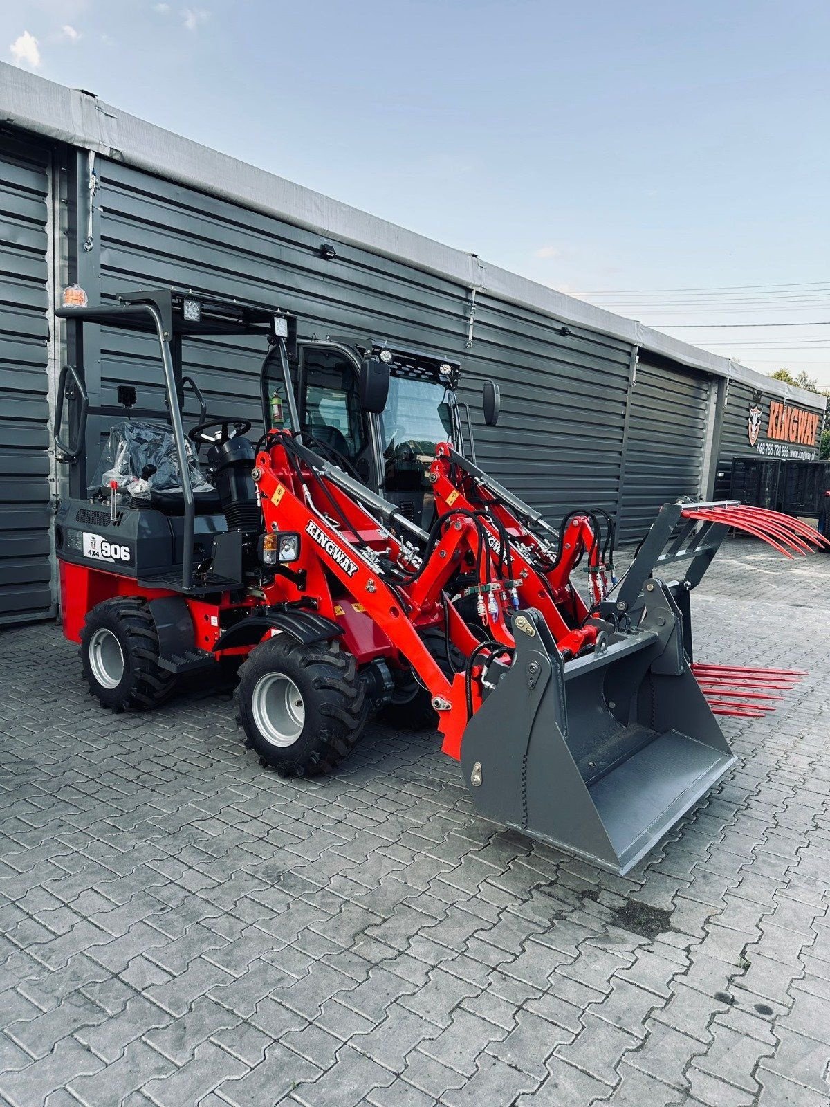 Knickgelenkte Baggerlader typu Sonstige Kingway Farmer 906, Neumaschine w Hollandscheveld (Zdjęcie 3)