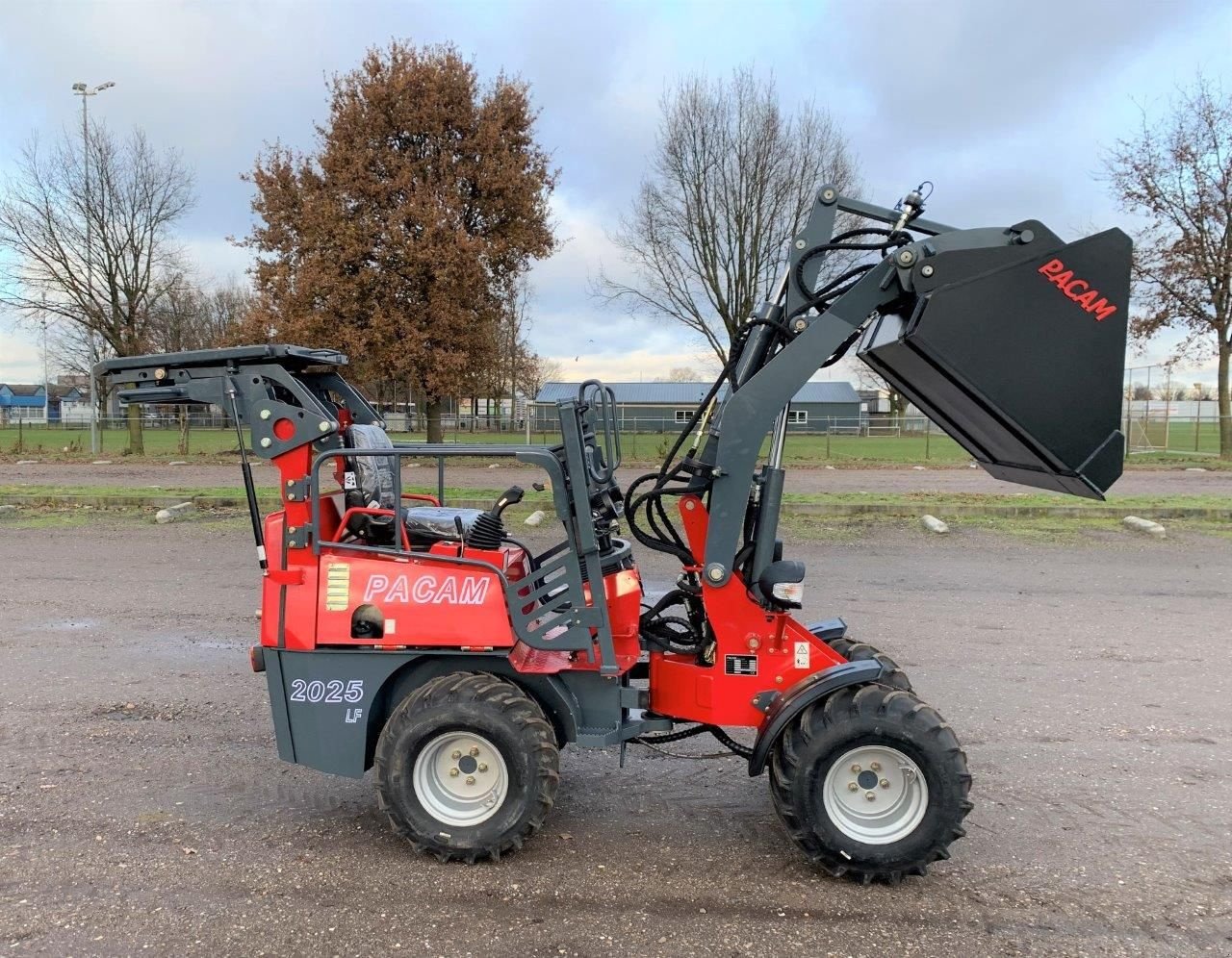 Knickgelenkte Baggerlader del tipo Sonstige PACAM PACAM kniklader minishovel Hoflader, Neumaschine en Deurne (Imagen 3)