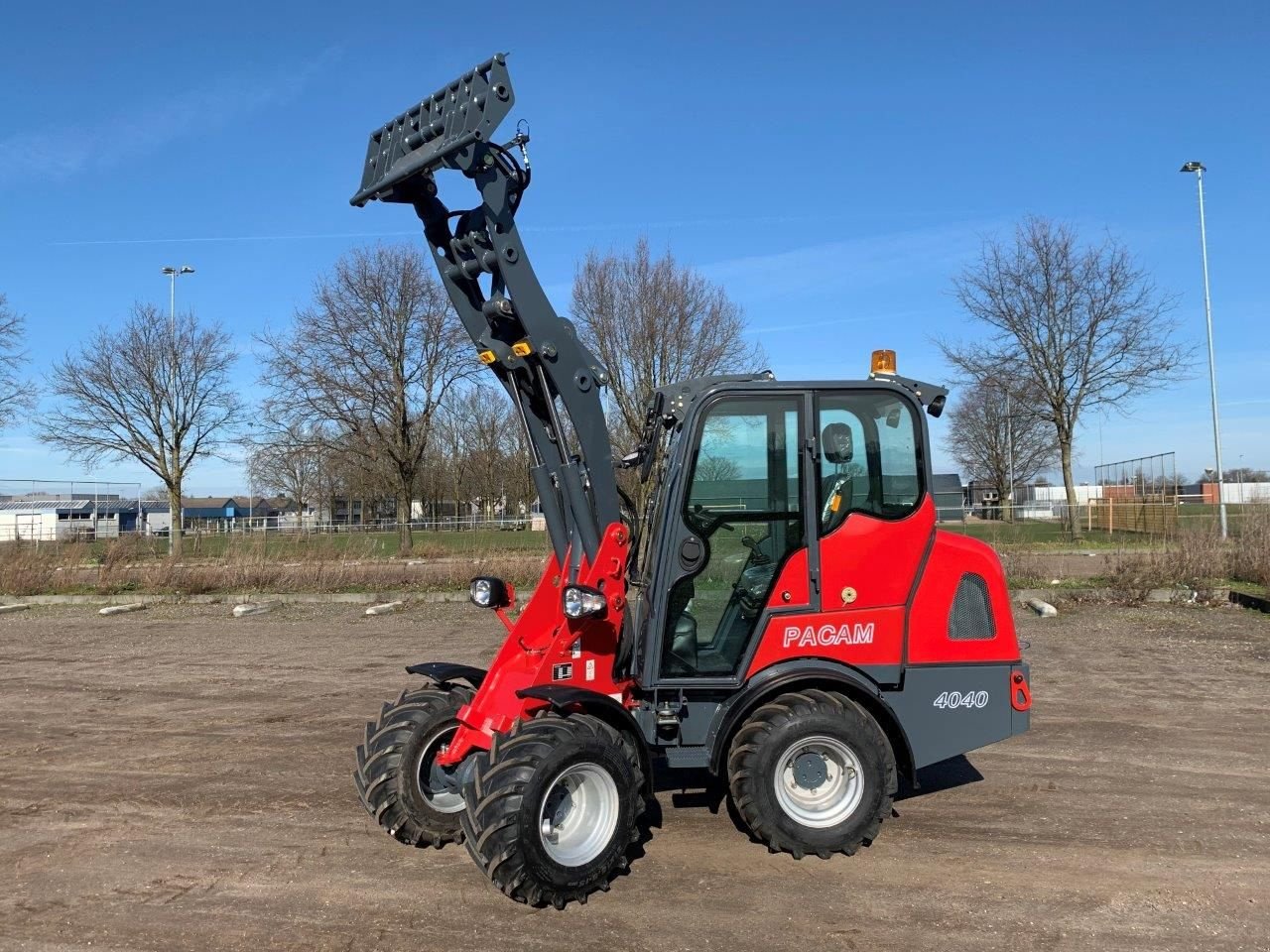 Knickgelenkte Baggerlader typu Sonstige PACAM PACAM kniklader minishovel Hoflader, Neumaschine w Deurne (Zdjęcie 10)