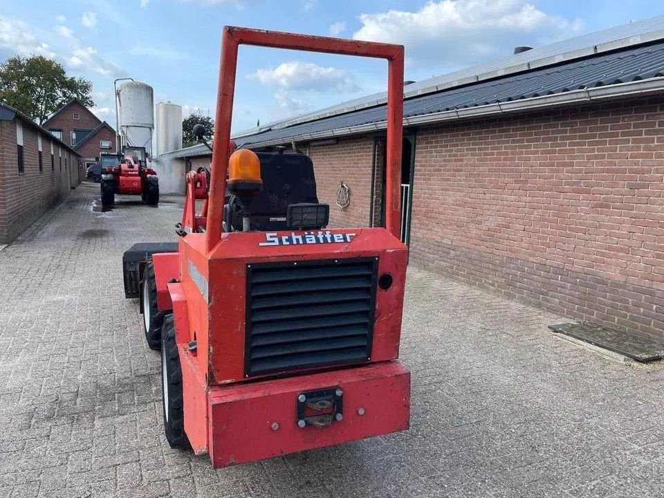 Knickgelenkte Baggerlader des Typs Sonstige Sch&auml;ffer 336 Shovel Loader, Gebrauchtmaschine in Lunteren (Bild 3)