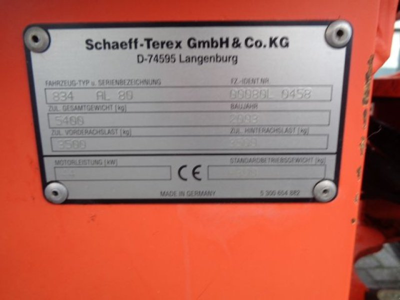 Knickgelenkte Baggerlader des Typs Terex 834 /al80, Gebrauchtmaschine in Oirschot (Bild 5)