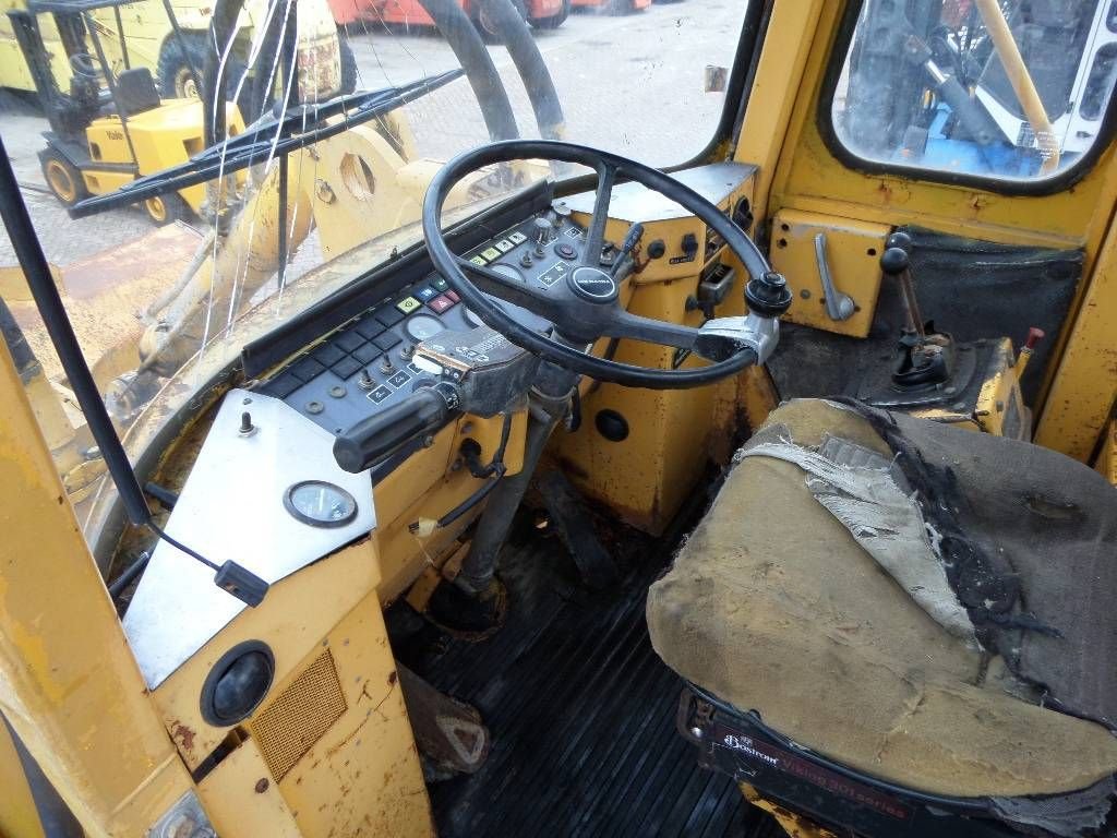 Knickgelenkte Baggerlader del tipo Volvo BM 4600, Gebrauchtmaschine en Rucphen (Imagen 7)