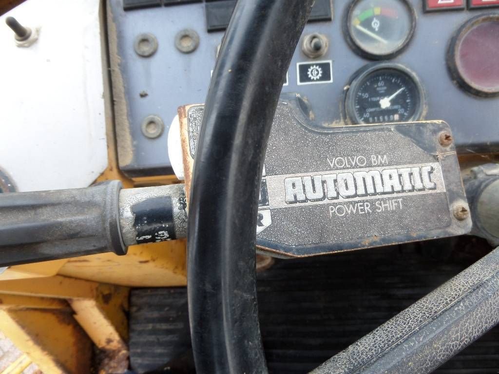 Knickgelenkte Baggerlader van het type Volvo BM 4600, Gebrauchtmaschine in Rucphen (Foto 9)