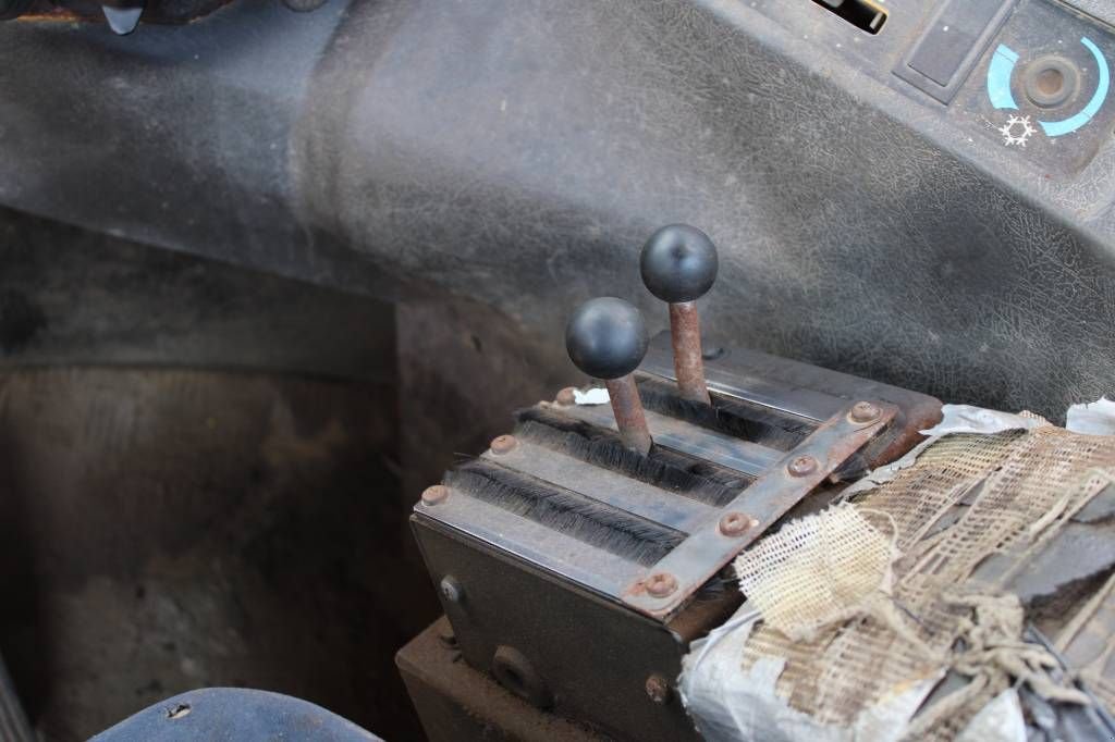 Knickgelenkte Baggerlader van het type Volvo L 120, Gebrauchtmaschine in Rucphen (Foto 9)